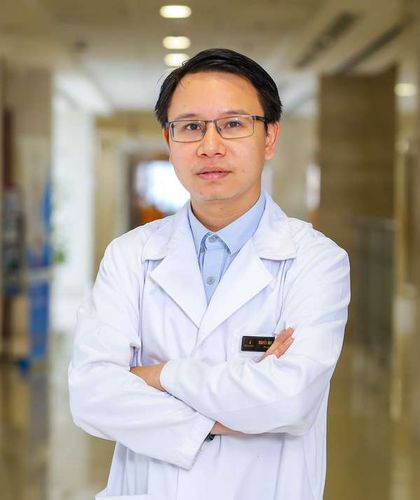 Pharmacist Nguyễn Huy Khiêm