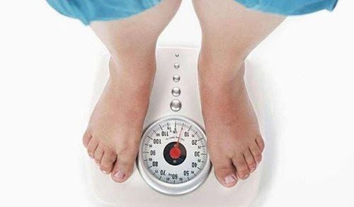 Tăng cân không chủ ý có thể do tuyến giáp thấp